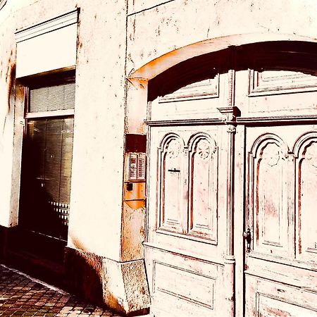 Jokai Apartman Komárno Dış mekan fotoğraf