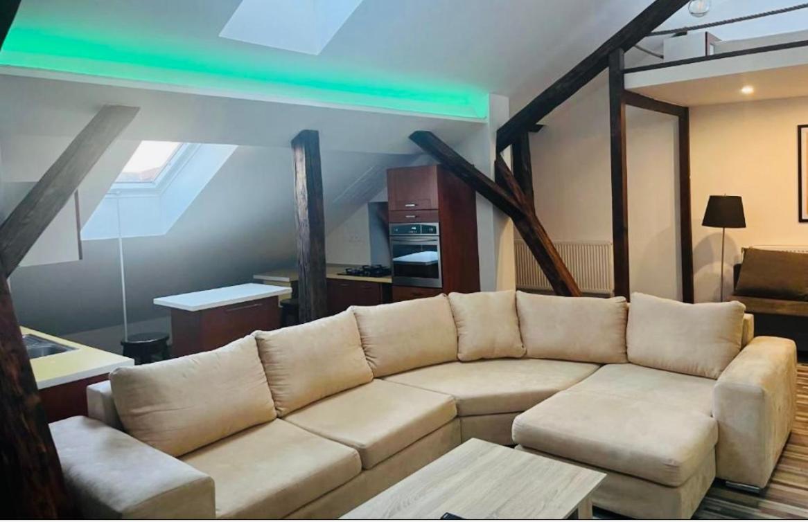 Jokai Apartman Komárno Dış mekan fotoğraf