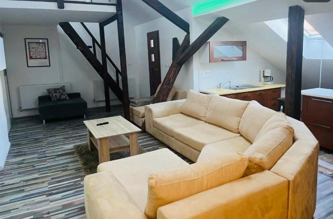 Jokai Apartman Komárno Dış mekan fotoğraf