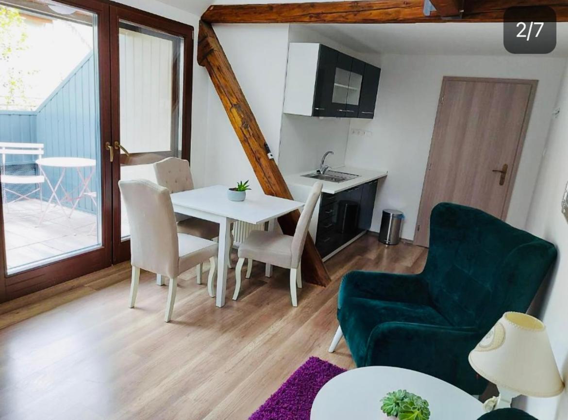 Jokai Apartman Komárno Dış mekan fotoğraf